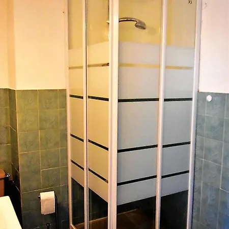 Face A La A 27 M² Avec Balcon Superbe Διαμέρισμα