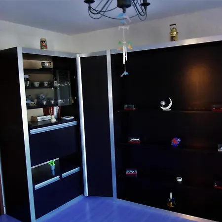 Face A La A 27 M² Avec Balcon Superbe *