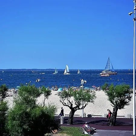 Face A La A 27 M² Avec Balcon Superbe Apartment Arcachon