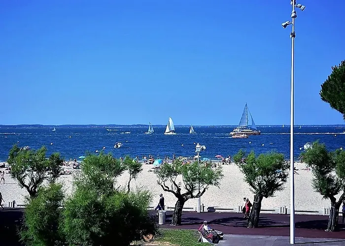 Face A La A 27 M² Avec Balcon Superbe *