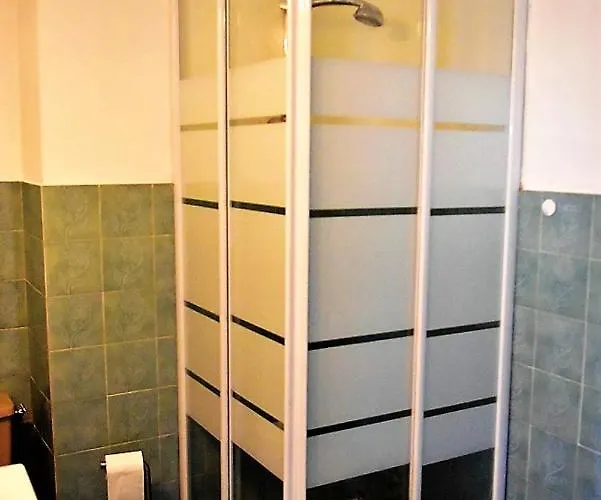 Face A La A 27 M² Avec Balcon Superbe 아파트