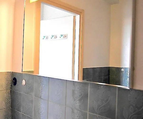 Face A La A 27 M² Avec Balcon Superbe *